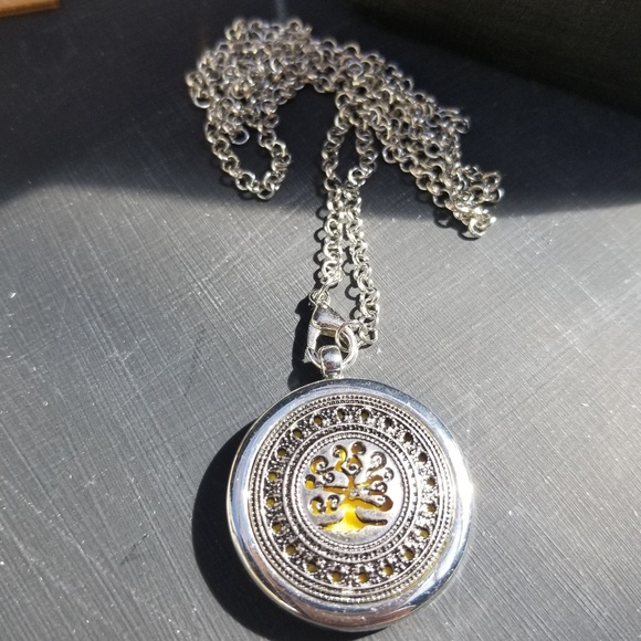 Tree of Life Locket Necklace - Picture 3 of 7